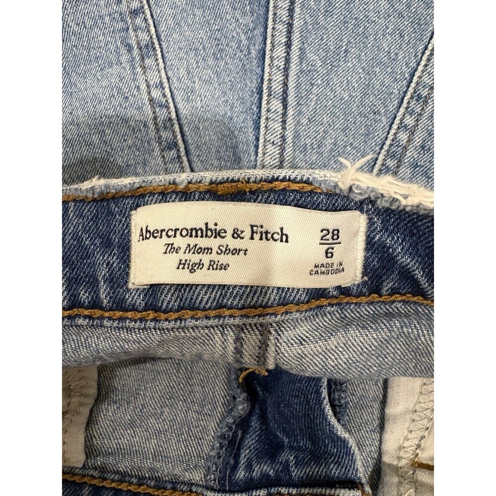Abercrombie & Fitch Women's Mom Shorts Blue, High Rise, Distressed Denim Sz 28/6 - Picture 2 of 6
